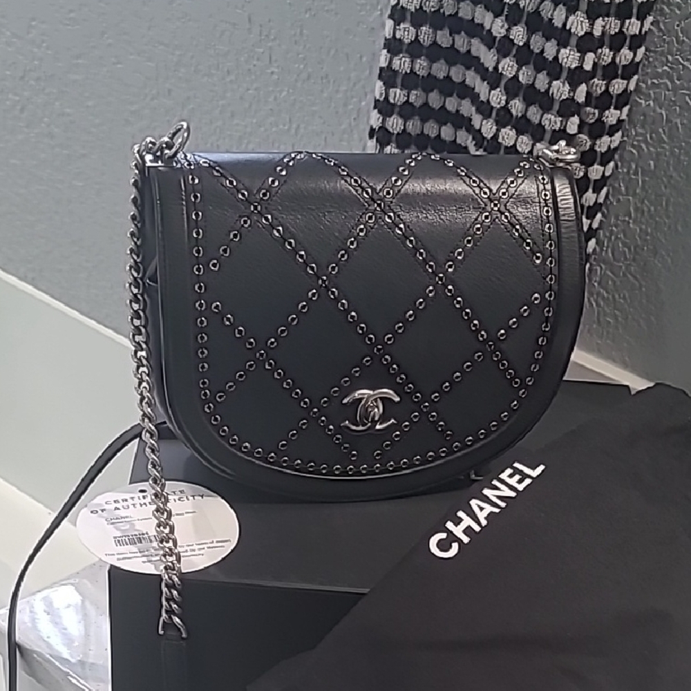 Chanel Calfskin Coco Eyelets Small Flap Black Bag Crossbody Shoulder Bag - Picture 2 of 15
